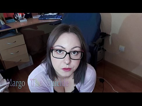 ❤️ Духтари Санобар бо айнак Дилдо амиқ дар камера ❤️❌  Секс  дар мо ️❤